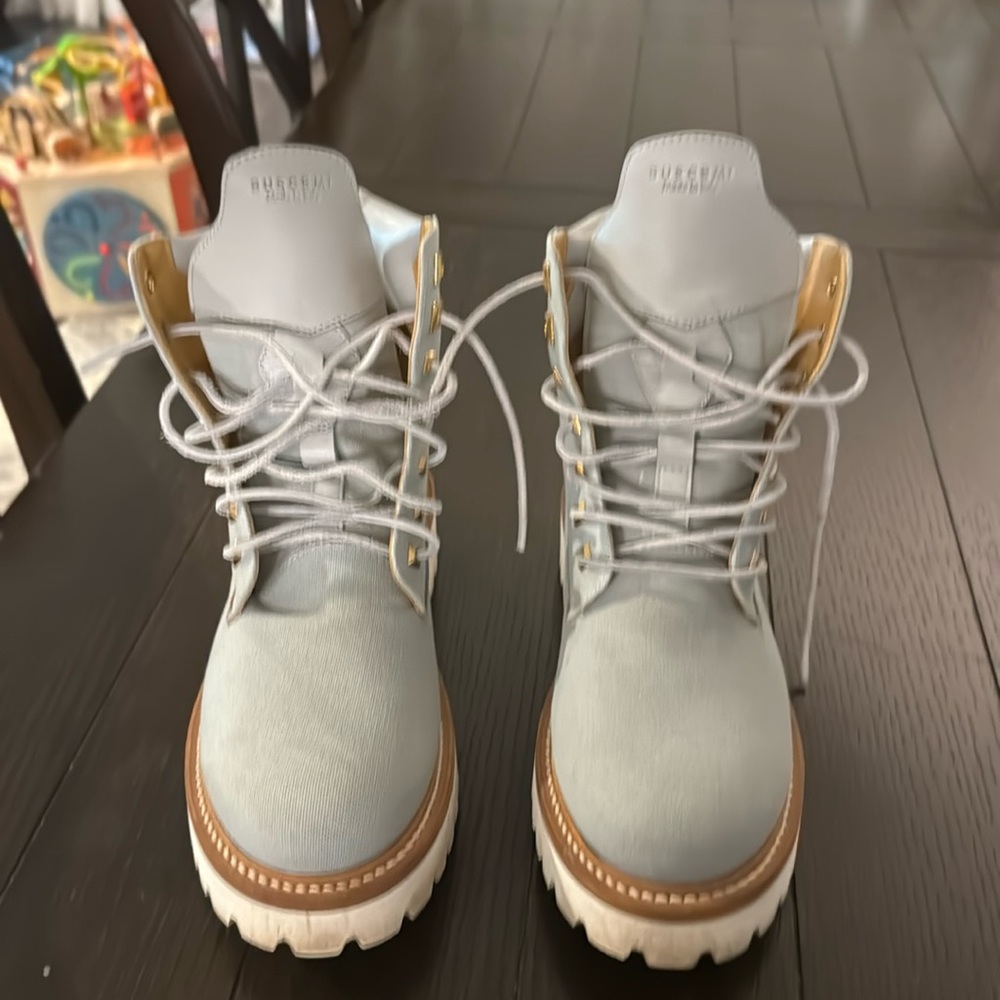 Gorgeous Buscemi boots